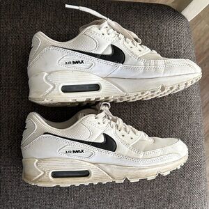 Nike Air Max 90 White and Black Size 7.5